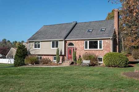 33 Dudley Ln. Sutton, MA 01590