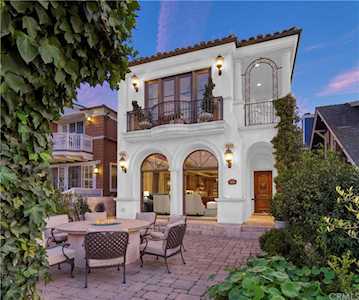 92 17th Street Hermosa Beach, CA 90254