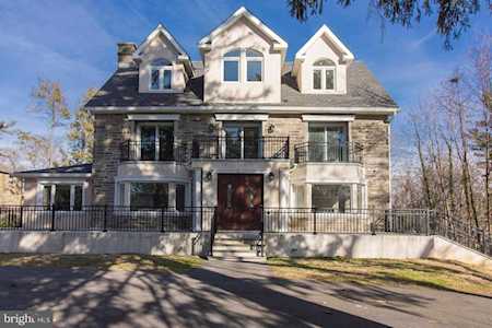 1615 Ashbourne Rd Elkins Park, PA 19027