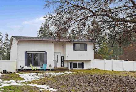 11260 W Tumbleweed Dr Nine Mile Falls, WA 99026