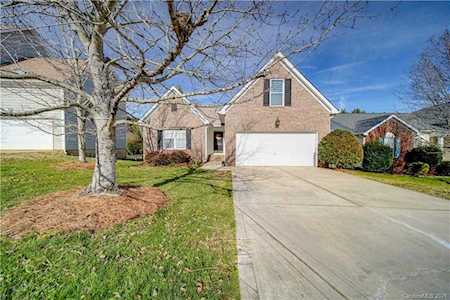 6898 Fenwick Dr Indian Trail, SC 28079