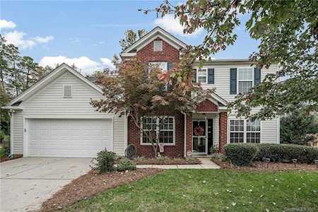 1207 Winghaven Dr NW Charlotte, NC 28269