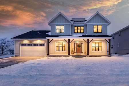 1156 Stonehaven Dr Sun Prairie, WI 53590