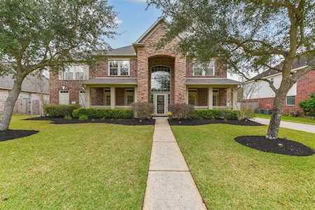 1914 Pampas Trail Dr Friendswood, TX 77546