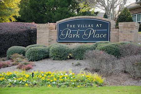 303 Villa Park Circle #18 Stone Mountain, GA 30087