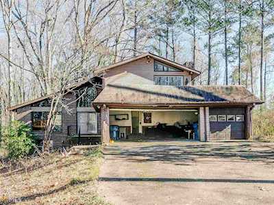 20 Kitty Hawk Dr Stockbridge, GA 30281