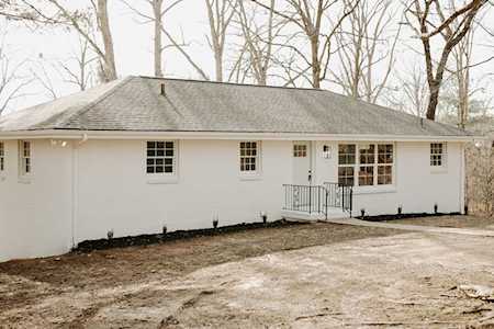 202 Bellwood Cir Dickson, TN 37055