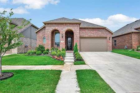 1309 E Swan Trail Argyle, TX 76226