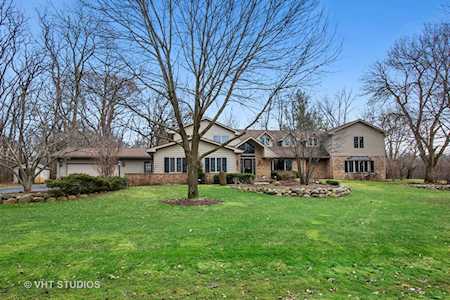 123 Joan Dr Barrington, IL 60010