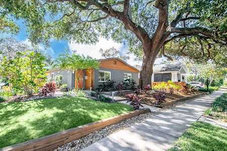 2902 W San Rafael St Tampa, FL 33629