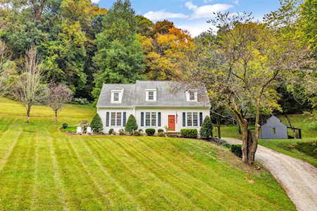 301 Vantrease Rd Cottontown, TN 37048