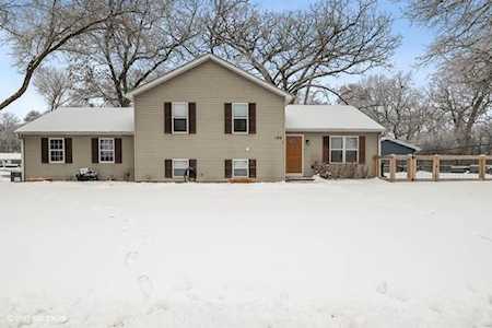 190 Lakewood Dr Antioch, IL 60002