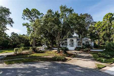 2136 Glenbrook Close Palm Harbor, FL 34683