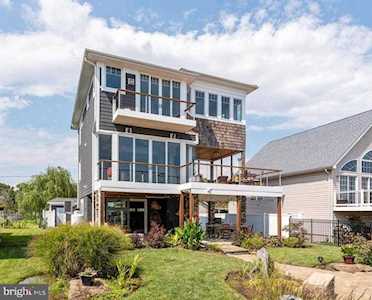 7829 Southwest Rd Pasadena, MD 21122