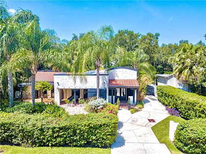 122 Miramar Blvd NE St Petersburg, FL 33704