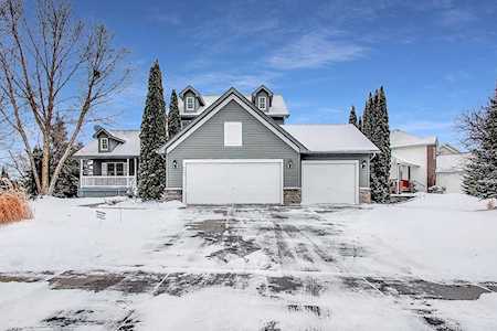 817 Henslow Avenue N Oakdale, MN 55128