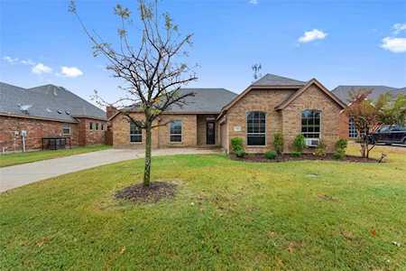 313 Parakeet Drive Desoto, TX 75115