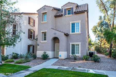 5722 S 21st Place Phoenix, AZ 85040