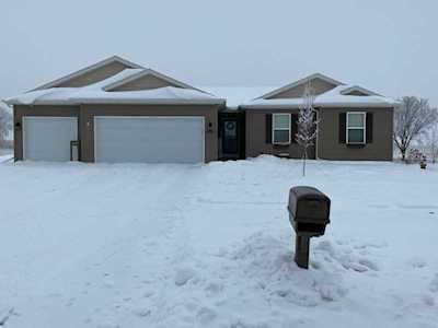 601 Covey Dr Janesville, WI 53546-3160