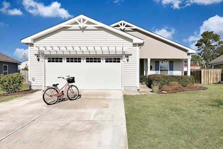 4260 Cherry Laurel Drive Southport, NC 28461