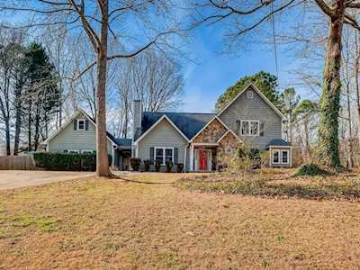 4181 Irish Highland Dr Powder Springs, GA 30127