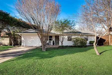 11389 Earlywood Drive Dallas, TX 75218