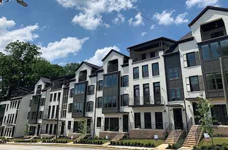4530 Collins Ave Atlanta, GA 30342