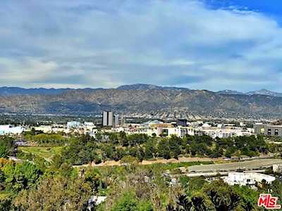 3544 1/4 N Multiview Drive Los Angeles, CA 90068