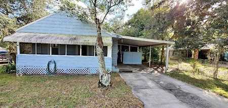 2441 E Magnolia St Lakeland, FL 33801