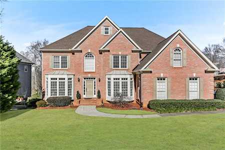 6130 Mountainwell Dr Roswell, GA 30075