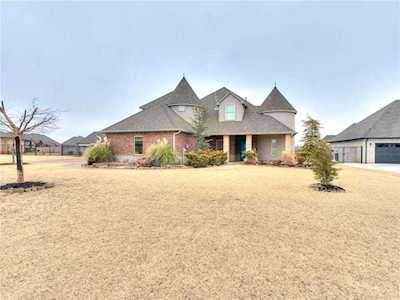 925 Firethorn Way Mustang, OK 73064