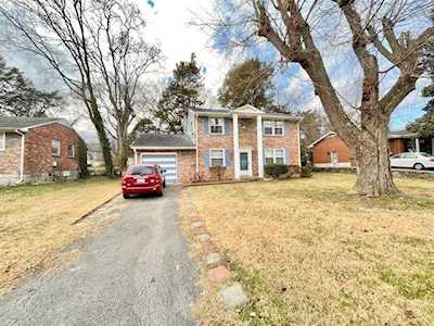 618 Paces Ferry Dr Nashville, TN 37214