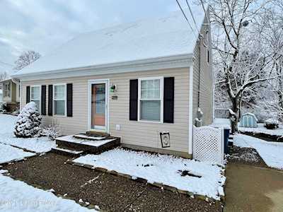 7810 Watering Pl Louisville, KY 40291