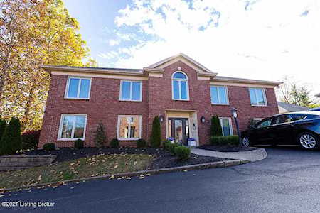 4002 Stoneview Dr Louisville, KY 40207