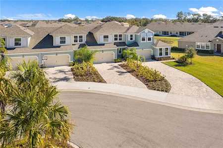 5219 Blossom COVE Lakewood Ranch, FL 34211