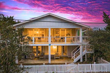 30 W Greensboro Street Wrightsville Beach, NC 28480
