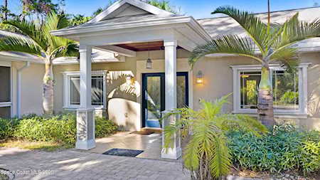 6420 South Drive Melbourne Village, FL 32904