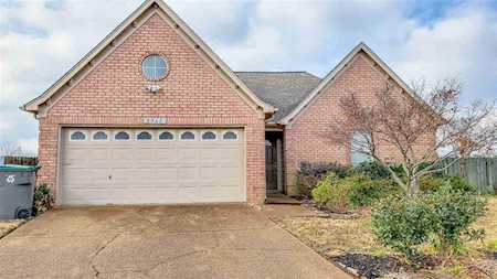 8963 Clair Harbor Cv Memphis, TN 38016