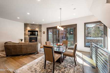 4264 Willow Draw Rd Park City, UT 84098