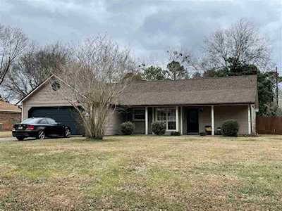 6646 Man O War Trl Tallahassee, FL 32309