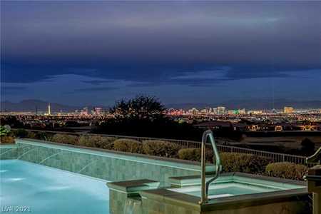63 Panorama Crest Ave Las Vegas, NV 89135
