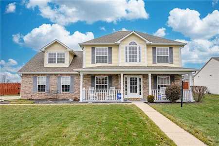 864 Palomino Place Bargersville, IN 46106