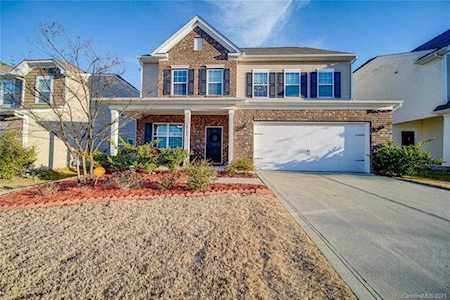 10388 Hillsborough St Huntersville, NC 28078