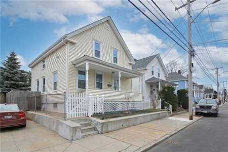 252 Northup St Cranston, RI 02905