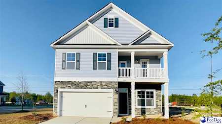 2804 Starling Dr Effingham, SC 29541