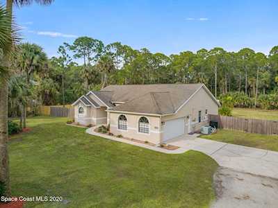 2820 Long Lake Drive Titusville, FL 32780
