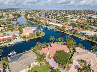 911 Cimarron Dr Punta Gorda, FL 33950