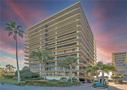 7600 Bayshore Dr #1005 Treasure Island, FL 33706