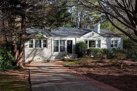 2354 Wineleas Rd Decatur, GA 30033