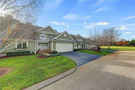 48 Overlook Dr North Kingstown, RI 02852